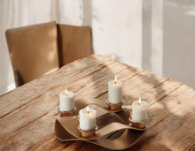 Lade das Bild in den Galerie-Viewer, Adventskranz Girlanda Aluminium Mattgold