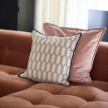 Lade das Bild in den Galerie-Viewer, Kissen Velvet Pillow Cover