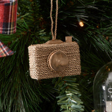 Lade das Bild in den Galerie-Viewer, Take A Picture Ornament
