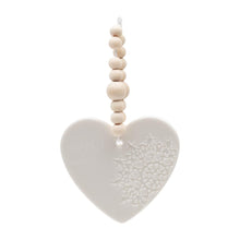 Lade das Bild in den Galerie-Viewer, Joy of Christmas Heart Ornament