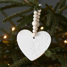 Lade das Bild in den Galerie-Viewer, Joy of Christmas Heart Ornament