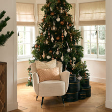 Lade das Bild in den Galerie-Viewer, Joy of Christmas Heart Ornament