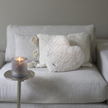 Lade das Bild in den Galerie-Viewer, Purity Tassels Pillow Cover 65x45