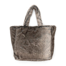 Lade das Bild in den Galerie-Viewer, Fabulous Faux Fur Bag grey