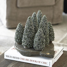 Lade das Bild in den Galerie-Viewer, Christmas Tree Snow green S