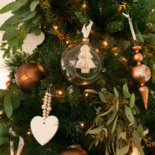 Lade das Bild in den Galerie-Viewer, Joy of Christmas Heart Ornament
